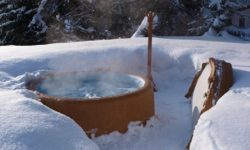 4 season inflatable hot tubs for winter